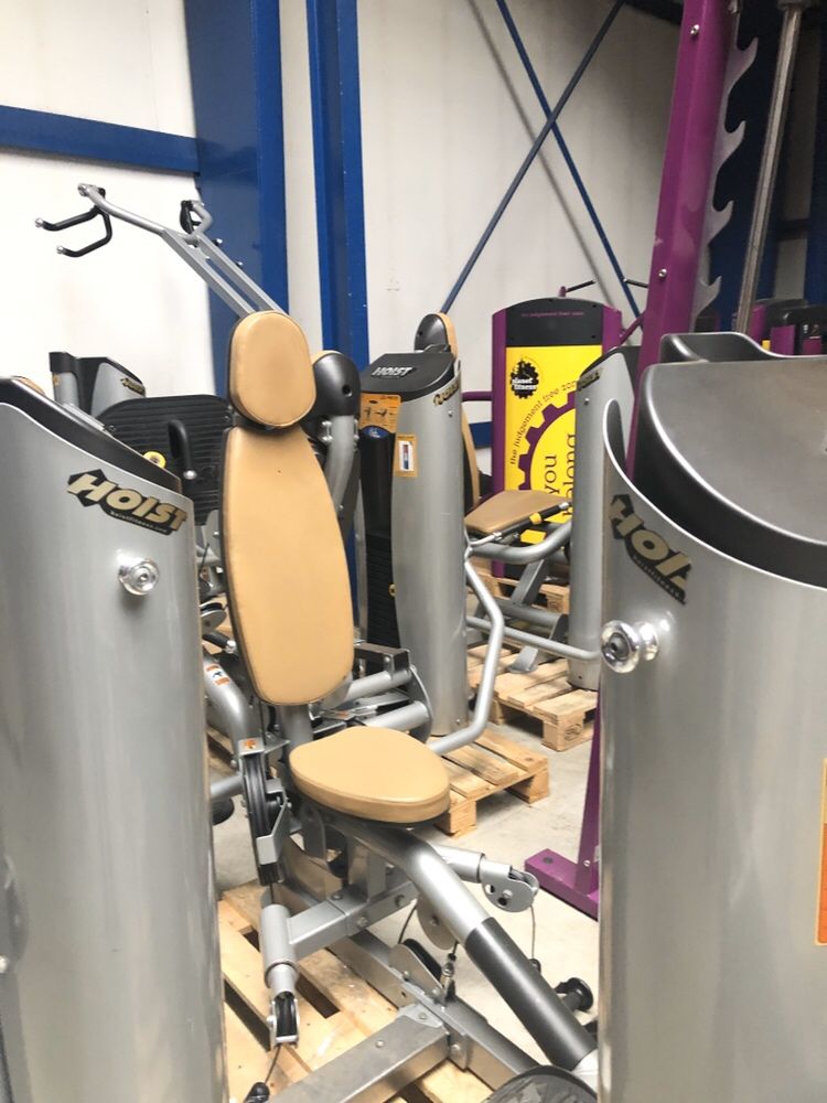 Depozit aparate fitness Hoist