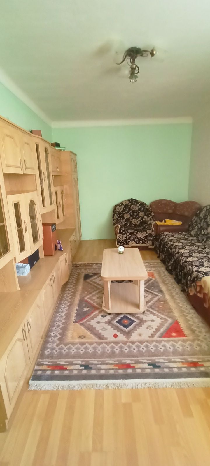 Vând apartament cu doua camere