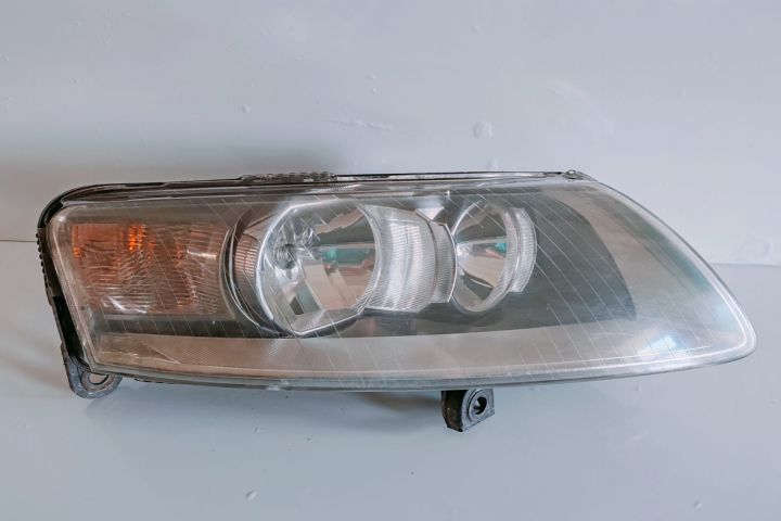 Far Dreapta  160136 Audi A6 4F/C6