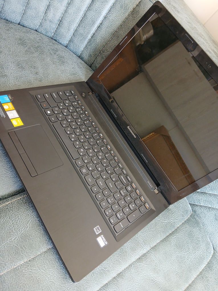 LENOVO noutbok sotiladi