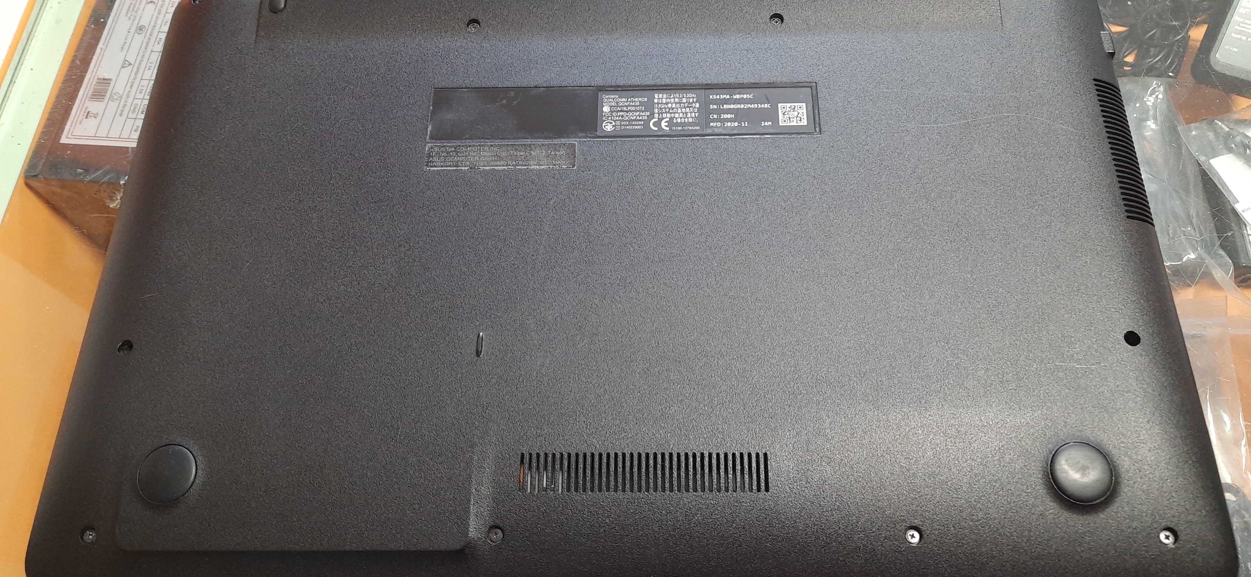 Laptop ASUS X543MA работещ - за ремонт или за части !!!