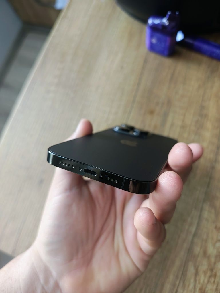 Продавам Iphone 14 pro 256 GB