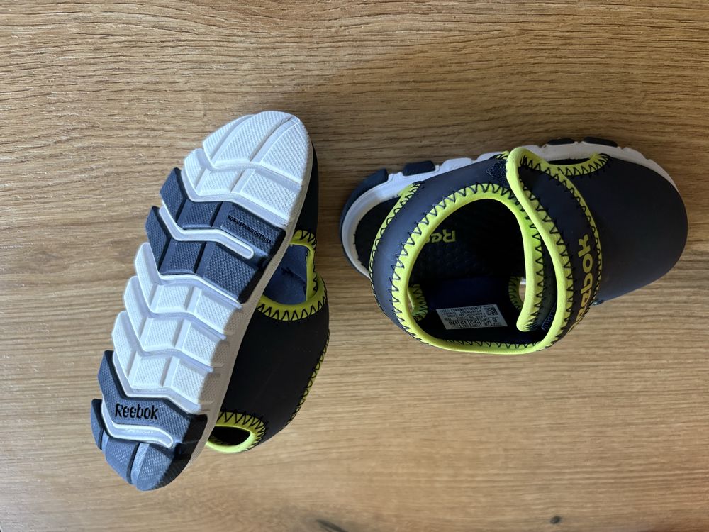 Сандали Reebok Wave