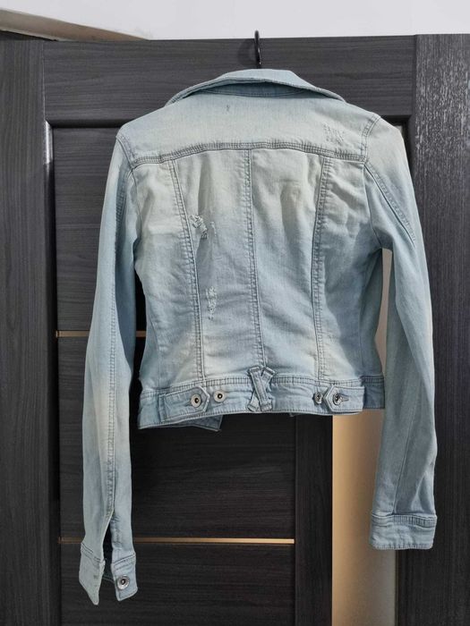 Geaca scurta denim Stradivarius