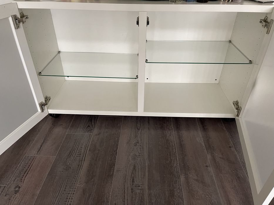 Comoda tv Ikea ……