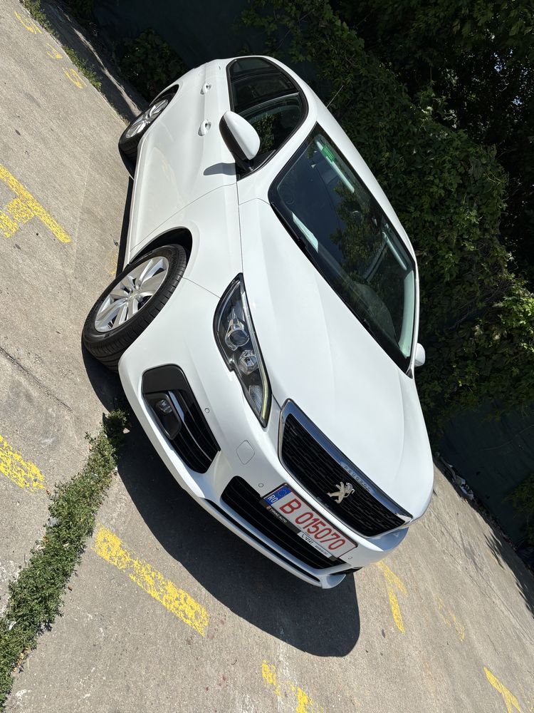 Peugeot 308 - benzina - automata 8+1