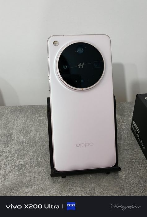Oppo X8 Ultra 512 GB/16 RAM Impecabil, ca nou în cutie