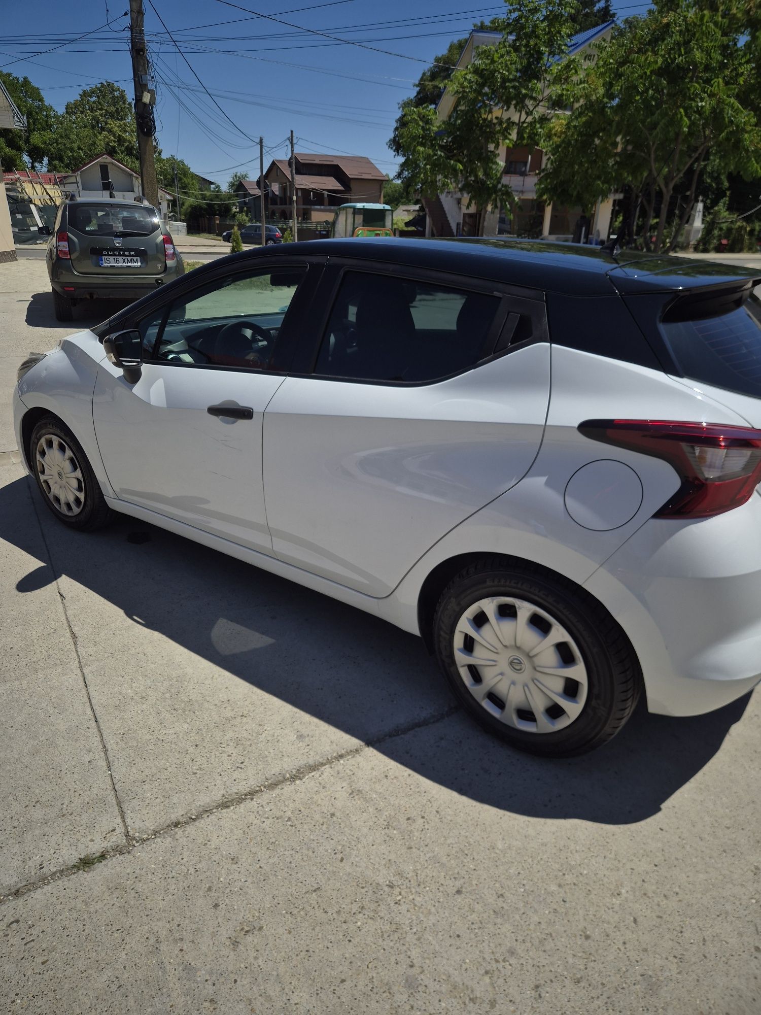 Vând nissan micra 2018