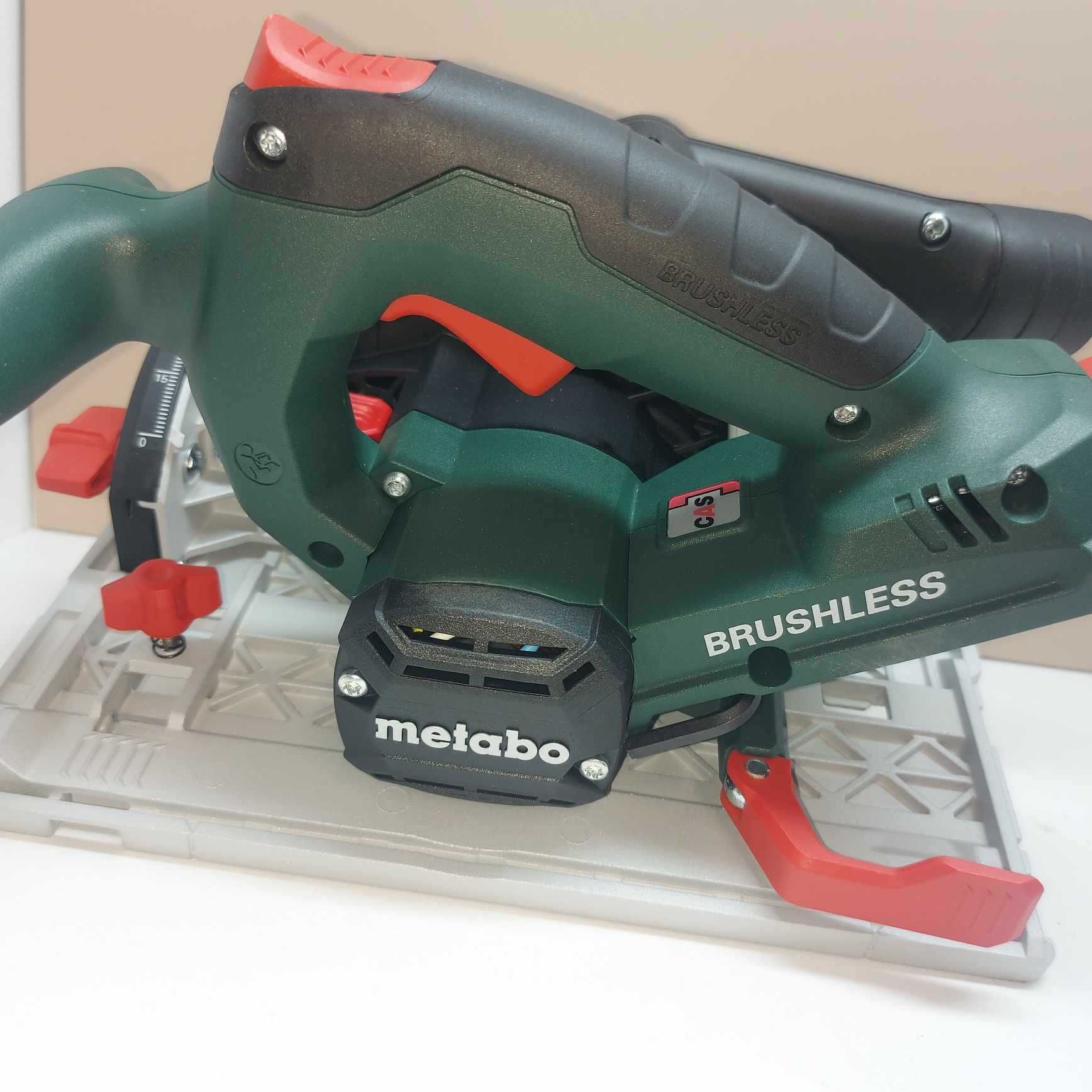 Безчетков циркуляр Metabo KS 18 LTX 57