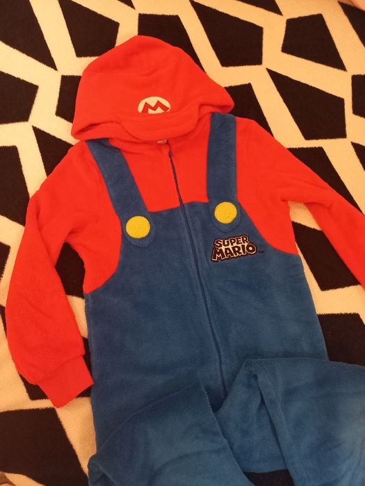 122-128 H&M Плюшен костюм / Overall  Super Mario