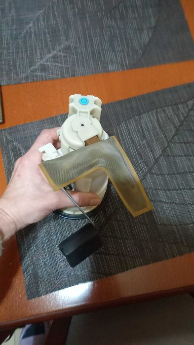 Бензинова помпа за Тойота Корола Версо