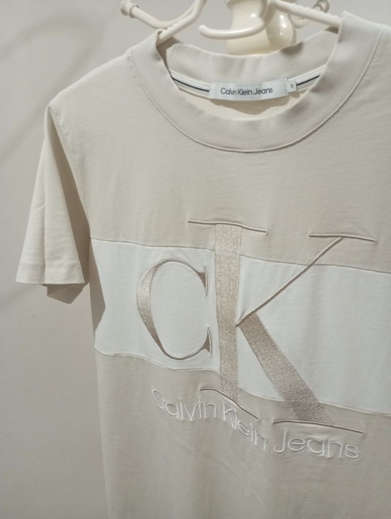 Рокля Calvin Klein Jeans