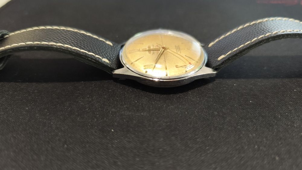 Atlantic worldmaster super de luxe, mecanism Eta 1113.