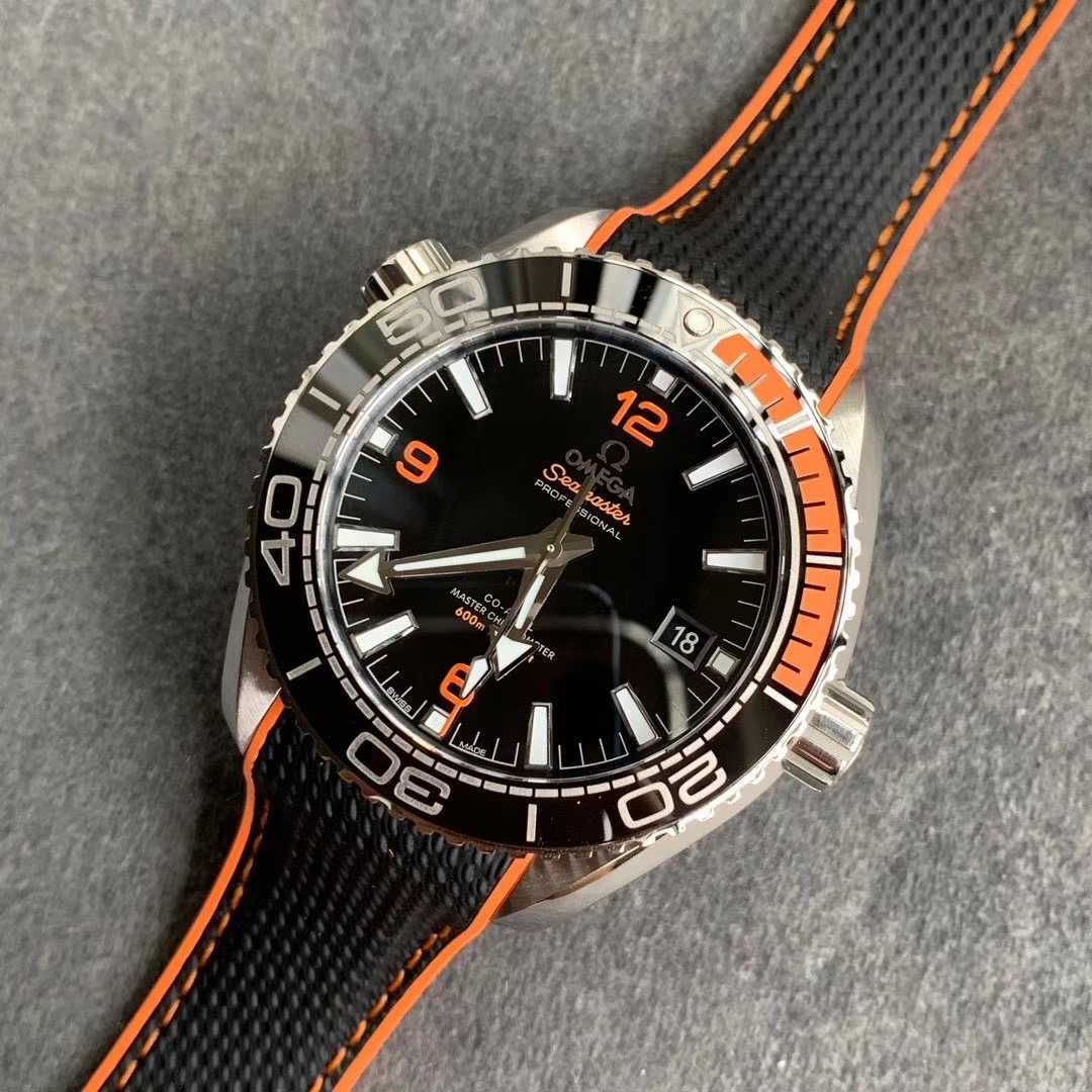 Часовници Omega Seamaster Planetocean черно-оранжево