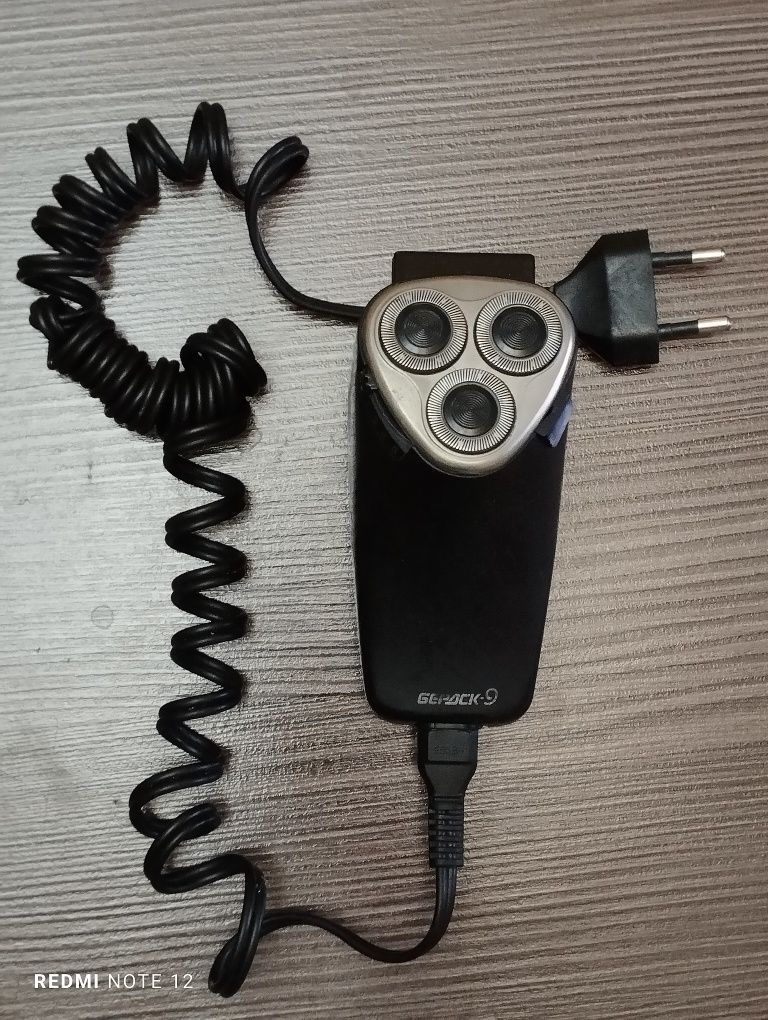 Продам электробритву Бердск 9