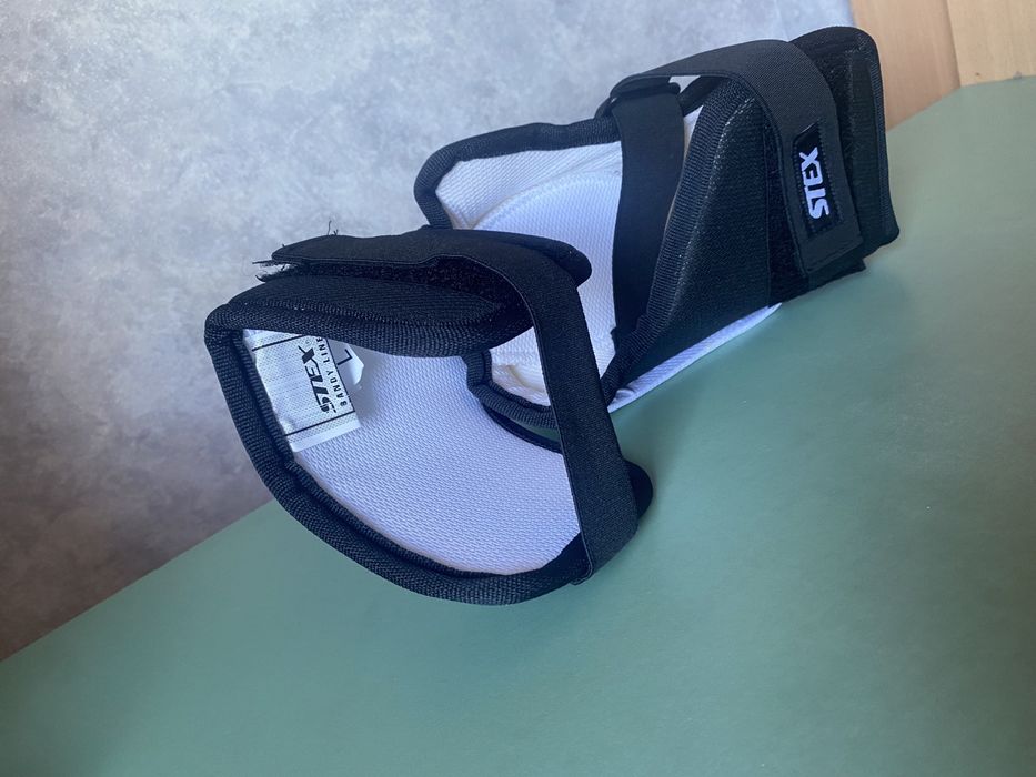 Налокотники