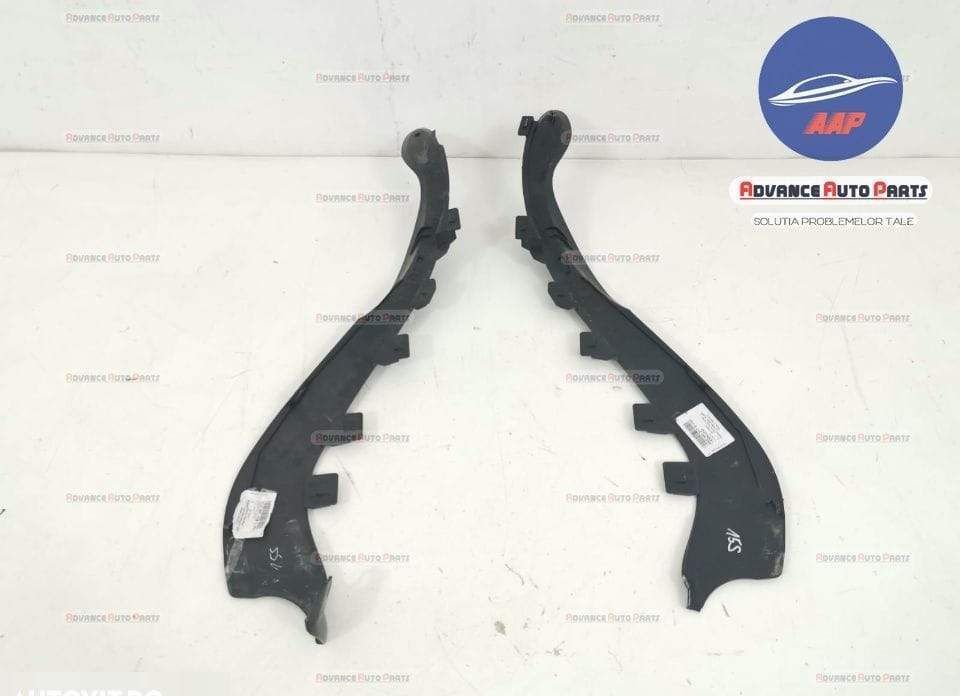 Set stanga dreapta ornamente scaun original in stare buna Audi  TT  8S