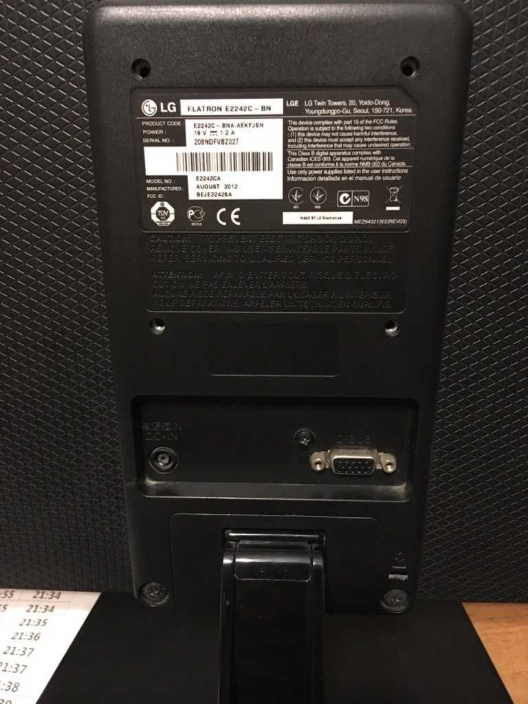 Рабочий 22 дюймовый led монитор LG без блока питания
