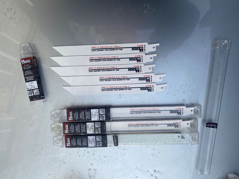 Продавам  ножове за дърво метал