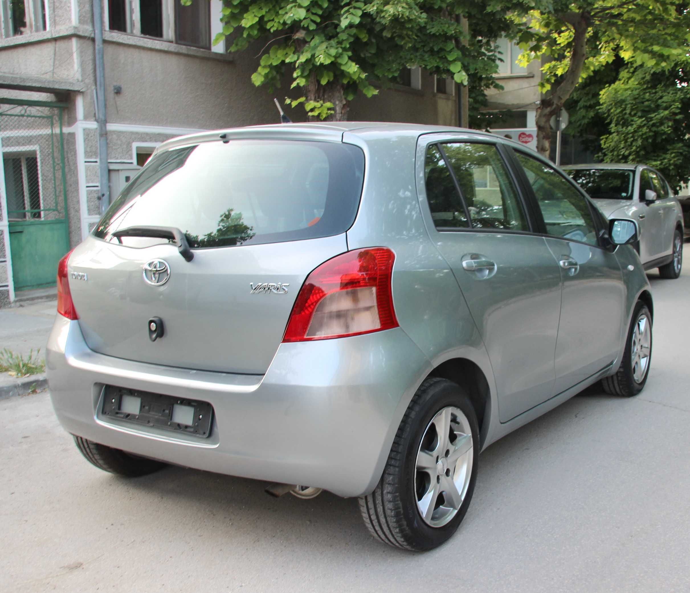 Toyota Yaris 1.3VVTi нов внос