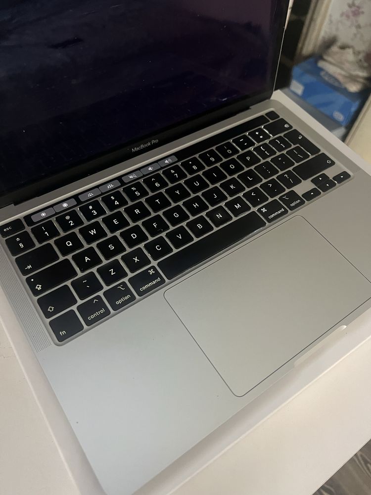 Apple MACBOOK PRO 2020