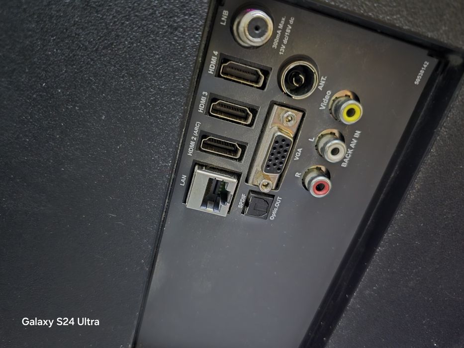 Смарт телевизор 55 инча 4к ултра HD