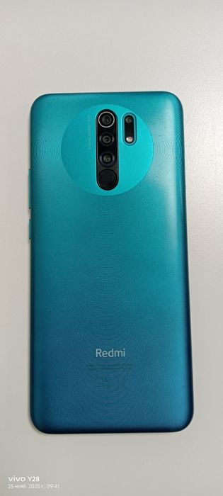 Redmi 9  4 ГБ + 64 ГБ состояние идеальное