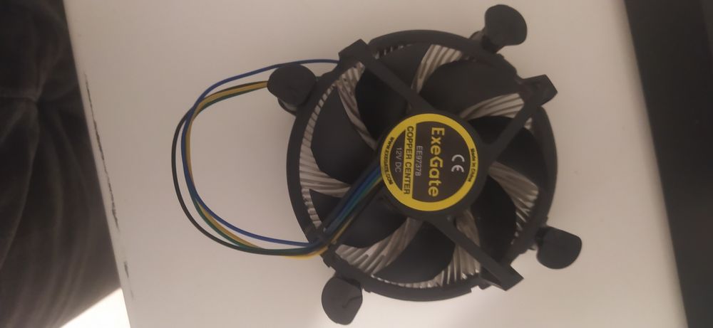 Продается кулер для процессора