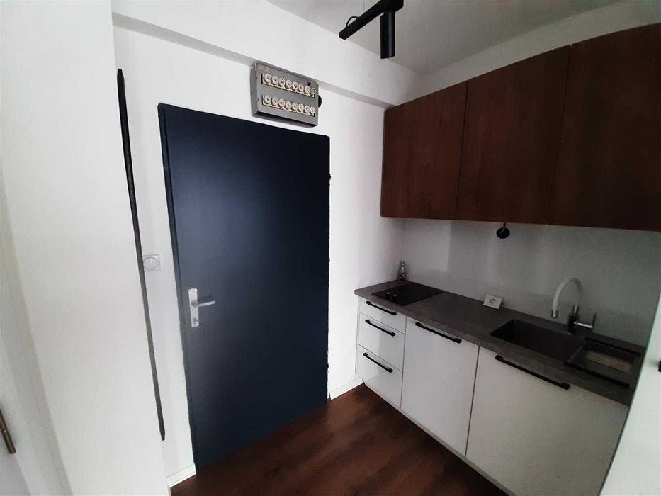 Дава се под наем Едностаен апартамент в Бургас, Лазур - 35 кв.м за 153 € - Снимка #3