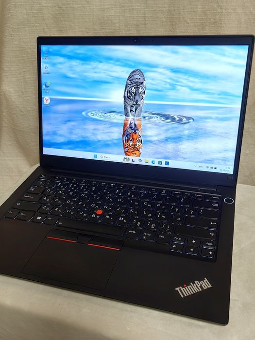 Lenovo Thinkpad E14 Intel Core i5-1135G7, 16Gb, 300nit