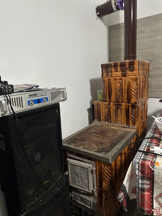 Soba teracotă ,1500 lei