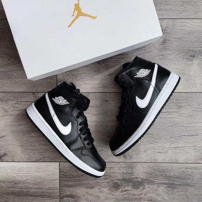 Air Jordan 1 Mid