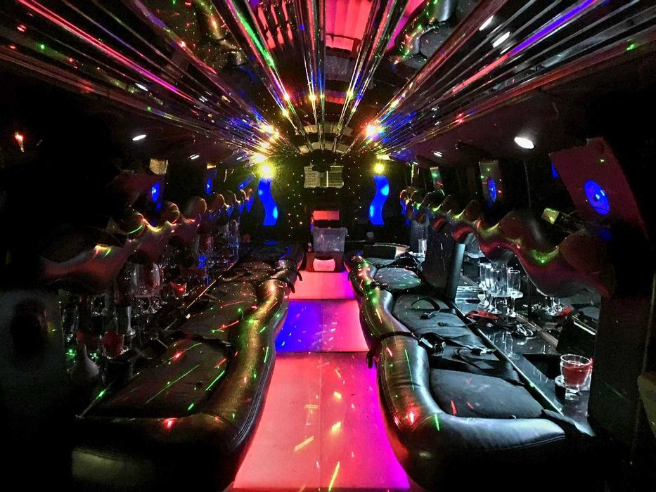 Inchirieri limuzina nunta nunti Oradea Bihor-Hummer,Lincoln,Excalibur