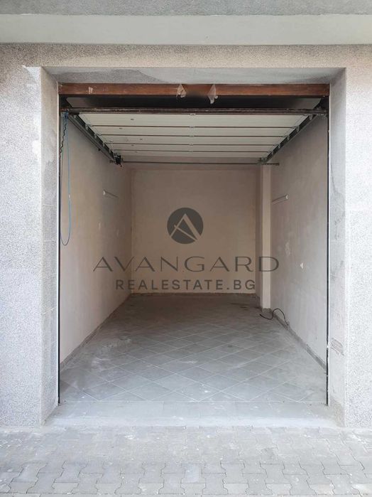 Продава се Гараж / Паркомясто в Пловдив, Кючук Париж - 27 кв.м за 1667 €/кв.м - Снимка #1