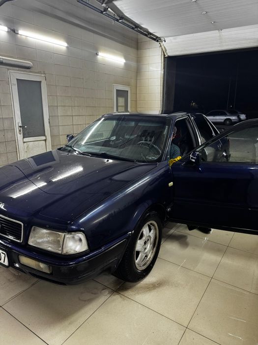 Продам ауди 80 б4 2.6 автомат 1.7лиион