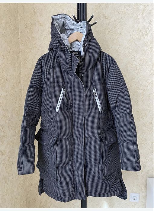 продам куртки женские Tommy Hilfiger