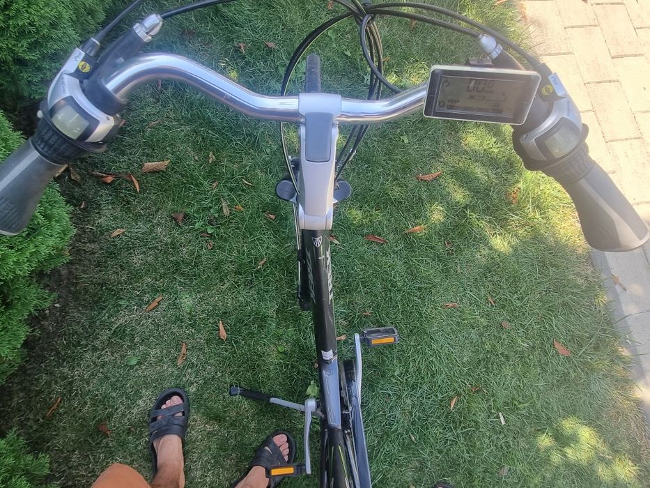 Bicicletă electrică trek t200+