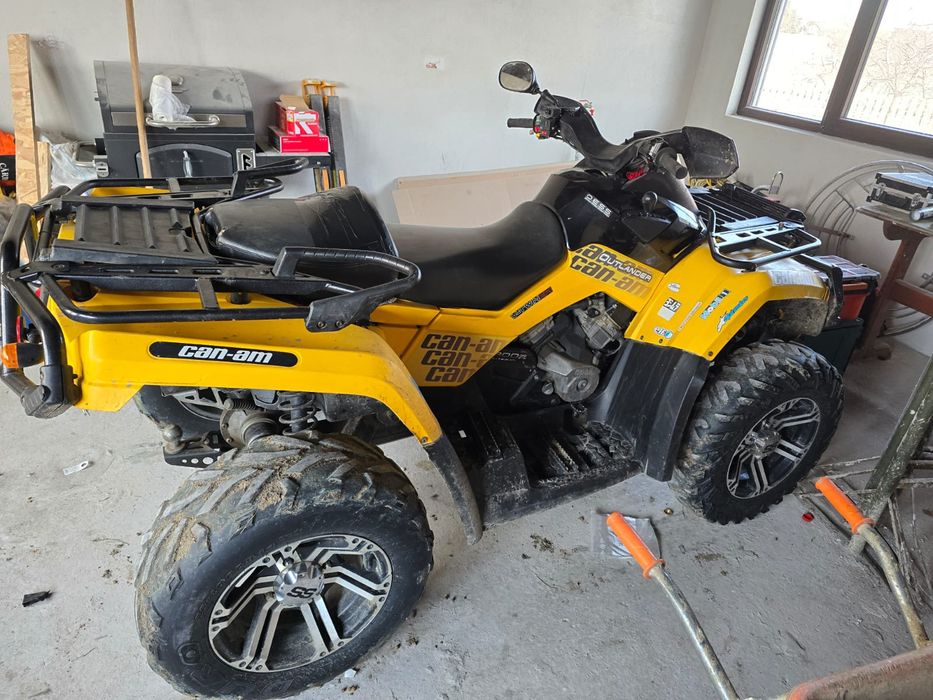 Vand ATV Can-Am r800 sau schimb auto