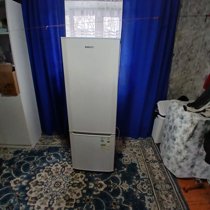 Холодильник Beko 1,55 м