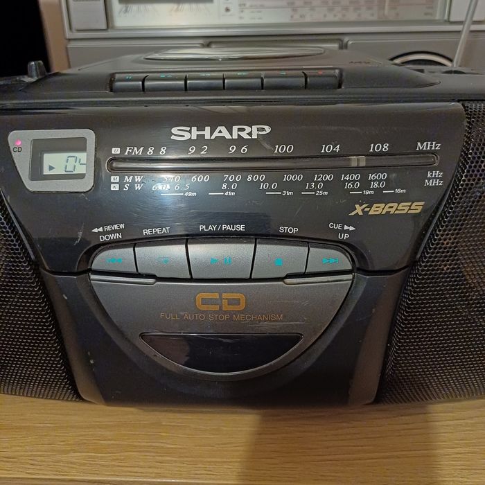Продавам SHARP QT-CD50H.