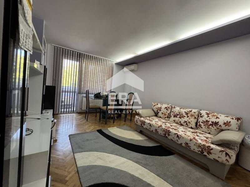 Продава се Двустаен апартамент в Силистра, Център - 68 кв.м за 1556 €/кв.м - Снимка #1