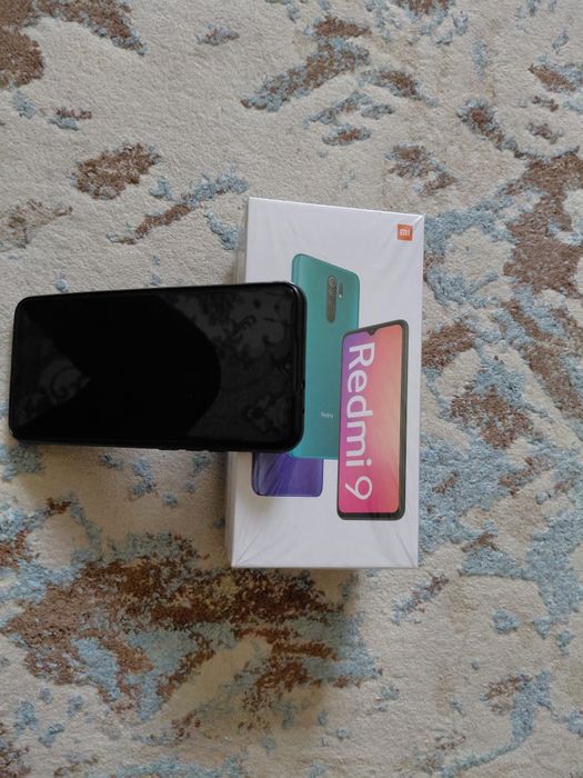 Продам,редми 9 все родное работает отлично,не был в ремонте