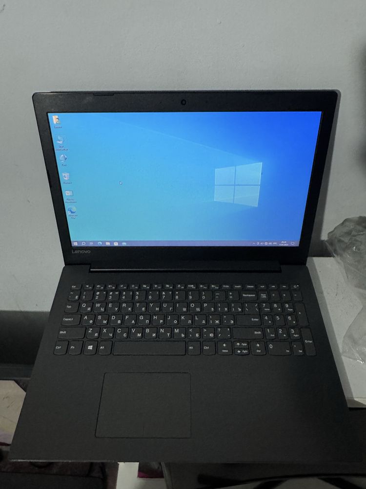 Lenovo 15.6/i3/4/128
