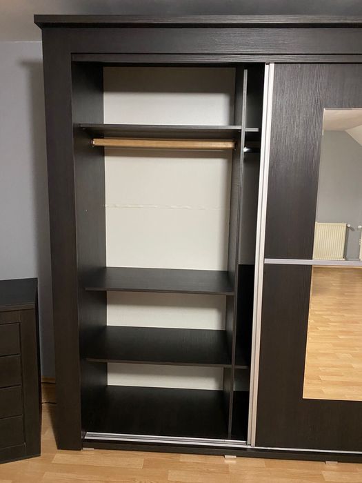 Dulap dormitor + comoda+ noptiere