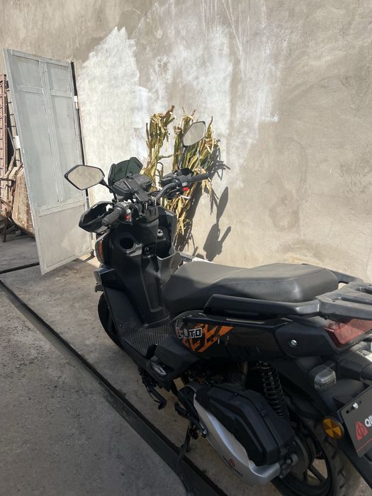 Tank sukuter naxt arendagayam gaplashsa boldi