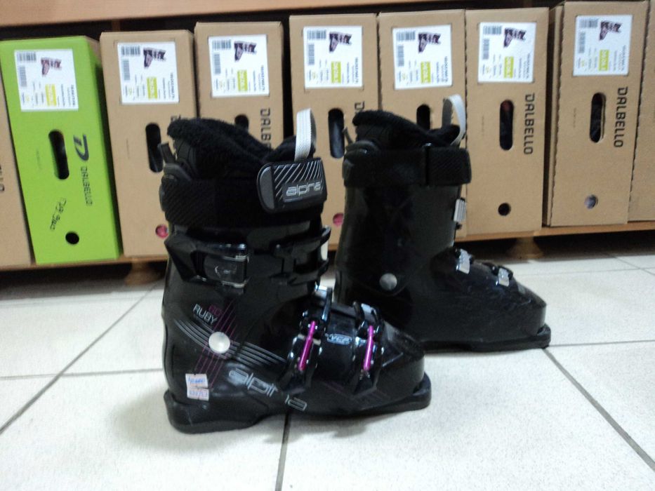 Не новые дамские г/л ботинки фирмы ALPINA м-ль RUBI 60, р-р 23.5(37,0)