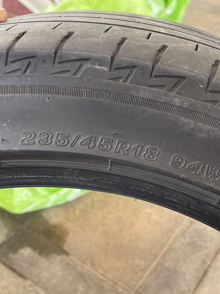 bridgestone 235/r18