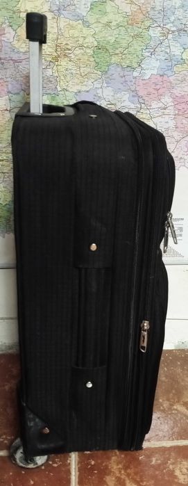 Куфар с дръжка на колела GRAND