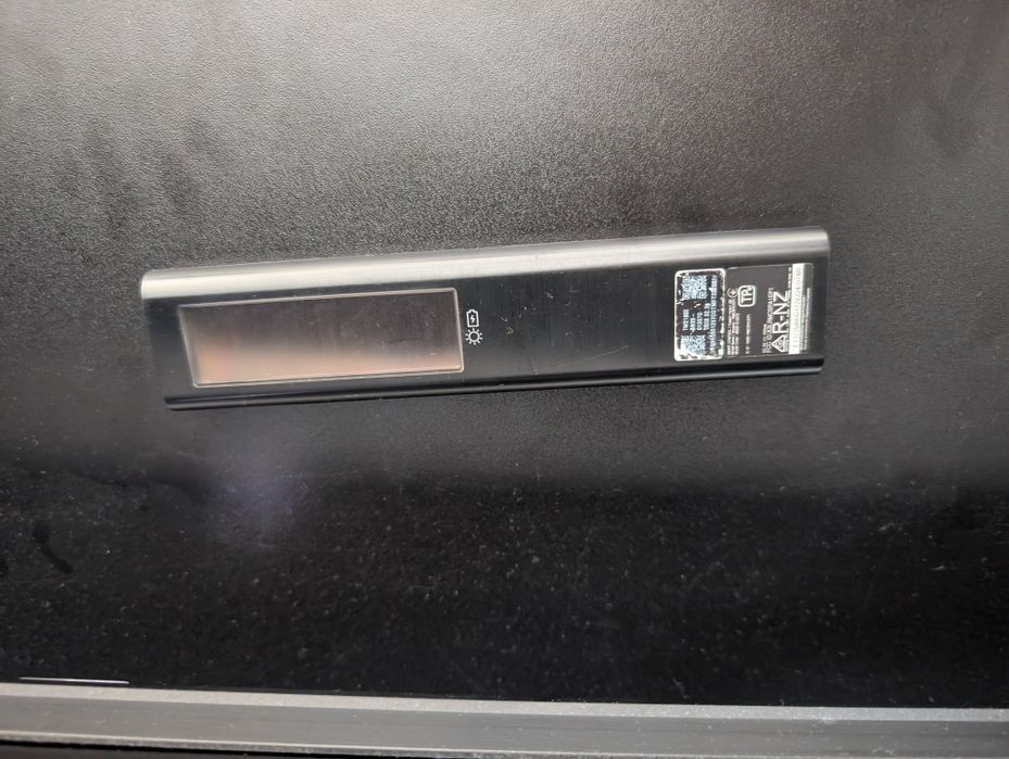 Televizor Samsung 4k ecran spart