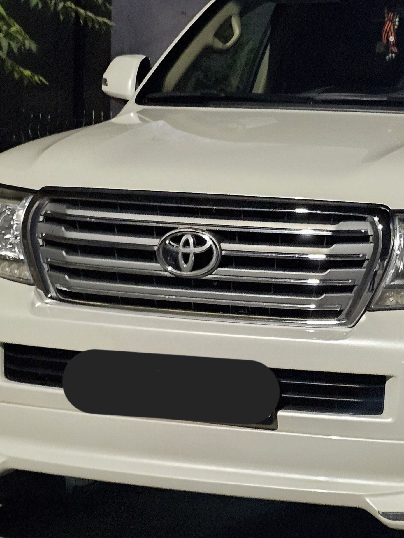 Toyota Land Cruiser 200 модель японка